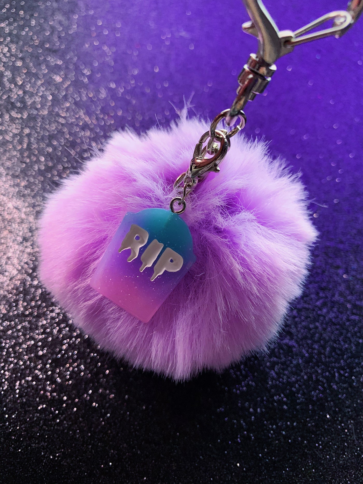 LIGHT PINK POM POM HEART KEY CHAIN